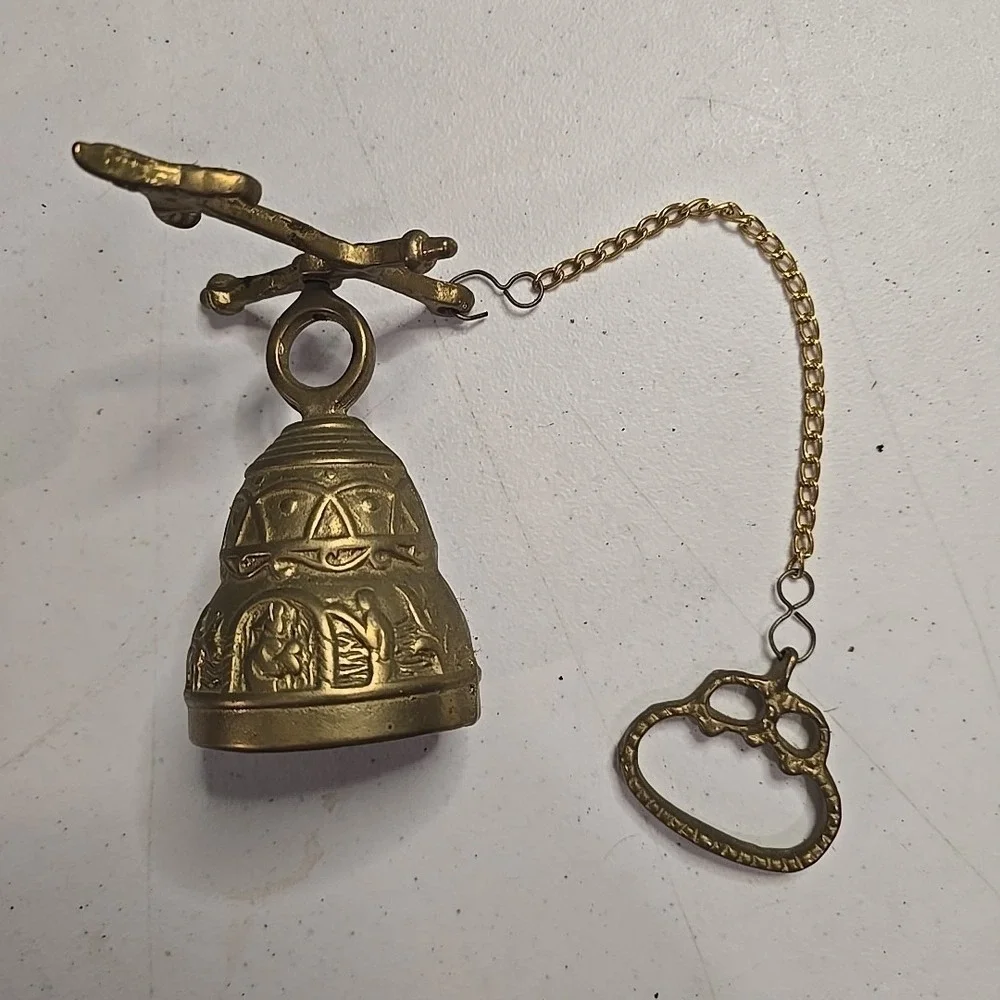 20th Century Antique Brass‎ Monastery/Door Bell With Chain